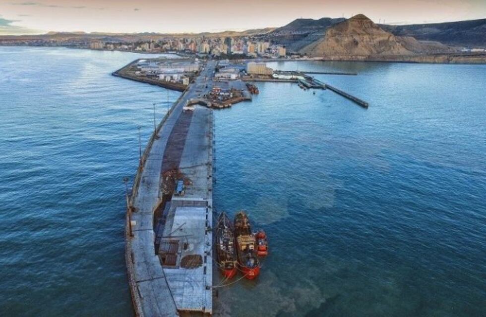 El Puerto avanza en el proyecto de restablecer el tráfico marítimo