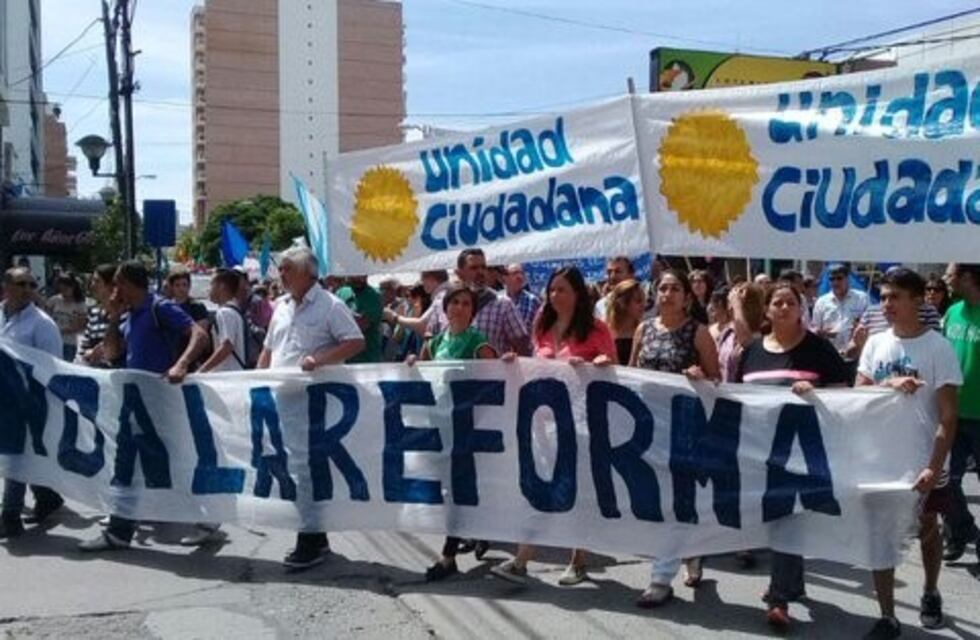 Los gremios se concentraron en el Monumento a San Martín