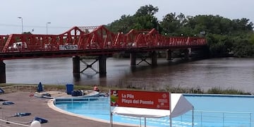 Playa del puente\nCrédito: Vía Gualeguaychú