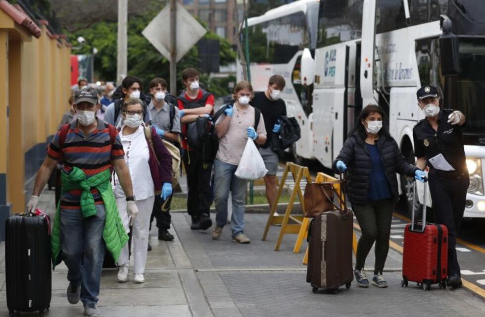La Fuerza Aérea repatrió a 71 argentinos que estaban varados en Perú