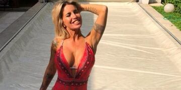 Flor Peña protagonizó una hilarante producción en su pileta (Foto: Instagram/ @flor_de_p)