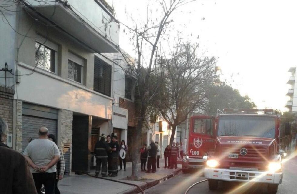 Bomberos Zapadores fueron a controlar un principio de incendio a cuatro cuadras del cuartel