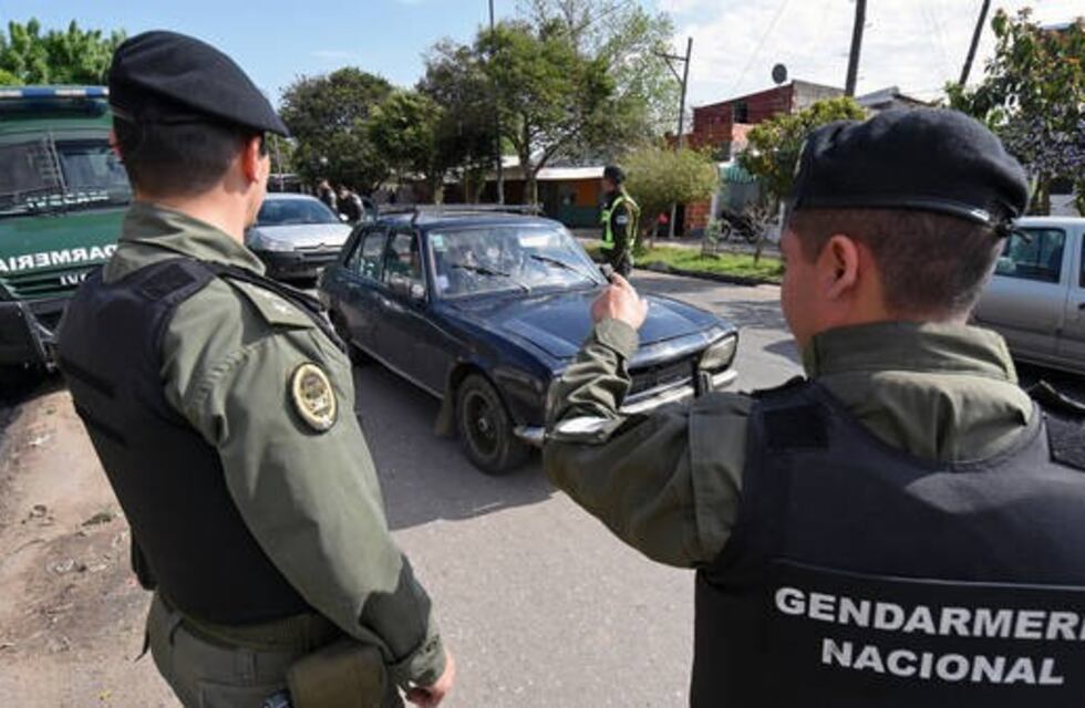 Hallaron un cargamento de 80 kilos de cocaína escondido en un camión que llevaba porotos