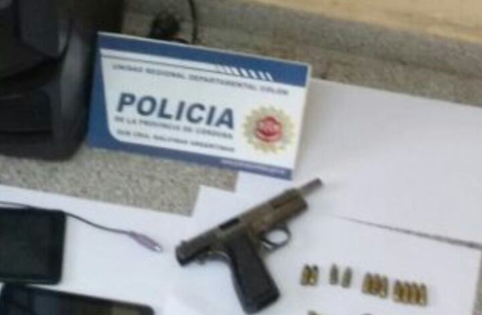 Secuestran drogas y una pistola en Chacra de la Merced