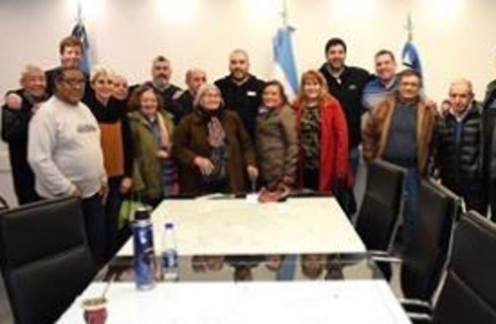 Entregaron aportes para el Centro de Residentes de Fiambalá