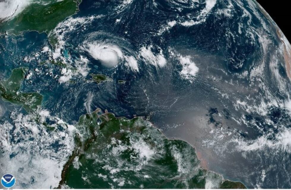 El huracán Dorian subió a categoría 3 en su camino hacia Florida