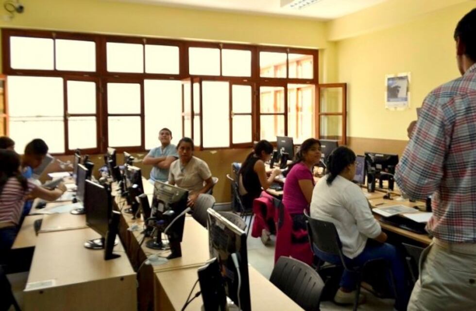 Declaran a San Salvador de Jujuy ciudad libre de analfabetismo