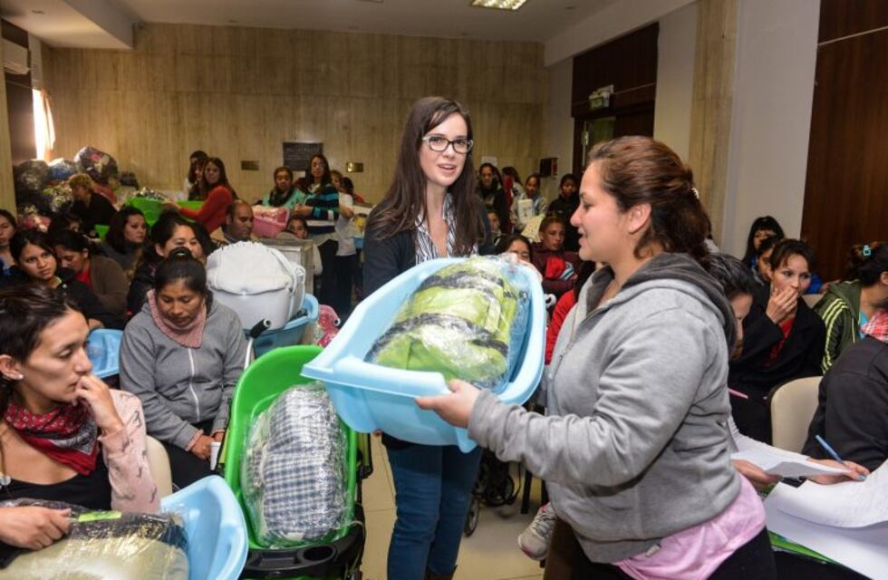 Se entregaron las primeras 'Mochi bebé' en el Lagomaggiore
