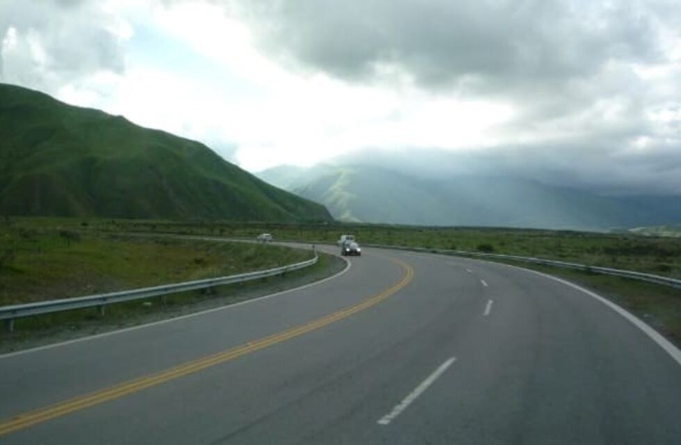 Por crecidas de ríos y arroyos, piden circular con precaución por las rutas jujeñas