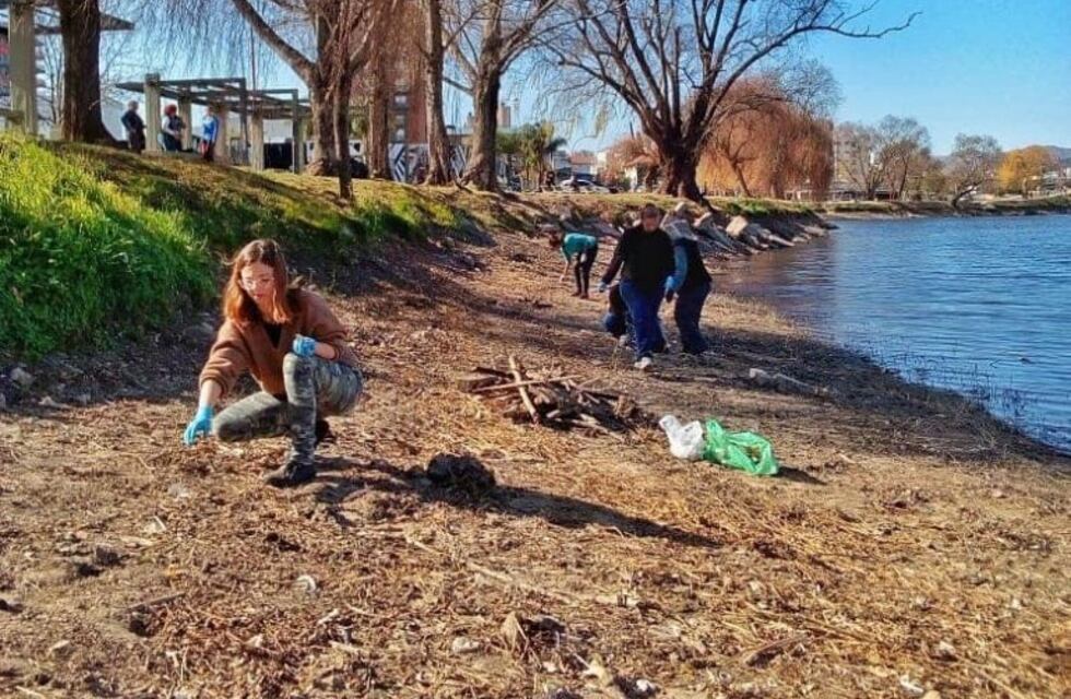 Se recuperó una nueva playa del Lago San Roque