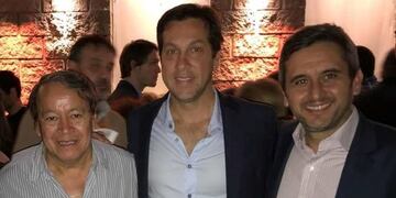 El Presidente del Bloque de Concejales Cambiemos Fe del distrito de Necochea, Dr\u002E Arturo Rojas junto a Pablo Aued y el Diputado Nacional por Cambiemos Hector \