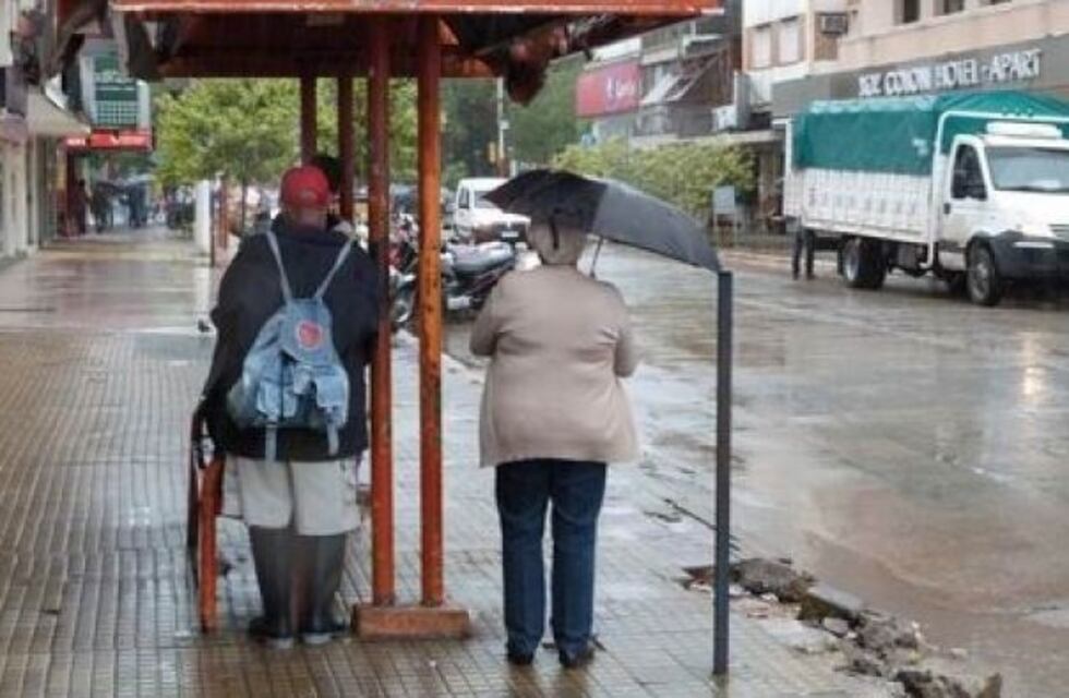 Lloviznas leves y viento frío en la mañana de Resistencia