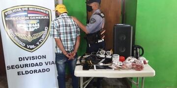 Uno de ellos viajaba en un remise con las cosas que había robado\u002E