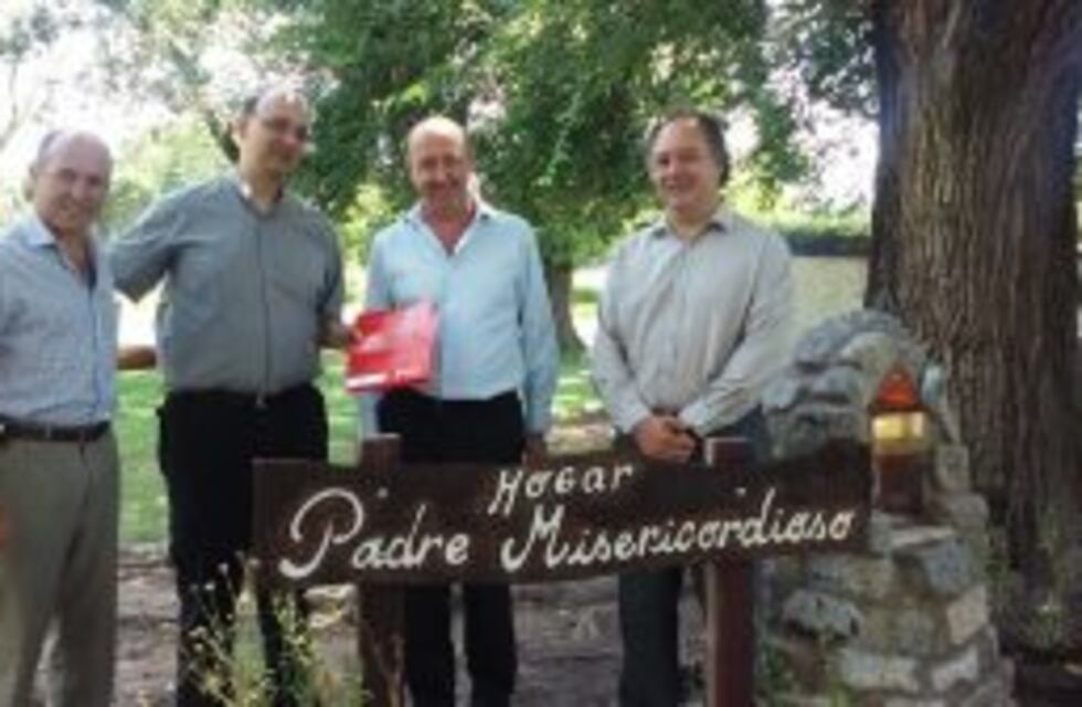 El cura rosarino citado por Macri pidió que "haya un mensaje claro en la prevención" de adicciones