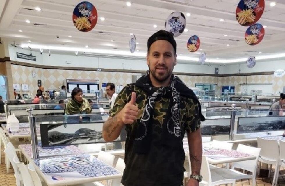 El "Ogro" Fabbiani no consiguió volver a Newell's y se fue a jugar a un destino exótico