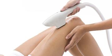 La víctima asistió en 2010 a un centro de salud para una depilación médica definitiva con luz pulsada (IPL) que le produjo quemaduras de primer grado\u002E