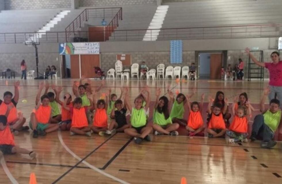 Continúan en el Polideportivo las clases de Iniciación Deportiva