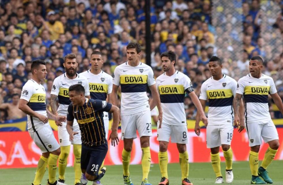 Los picantes duelos entre Teo Gutiérrez y Boca