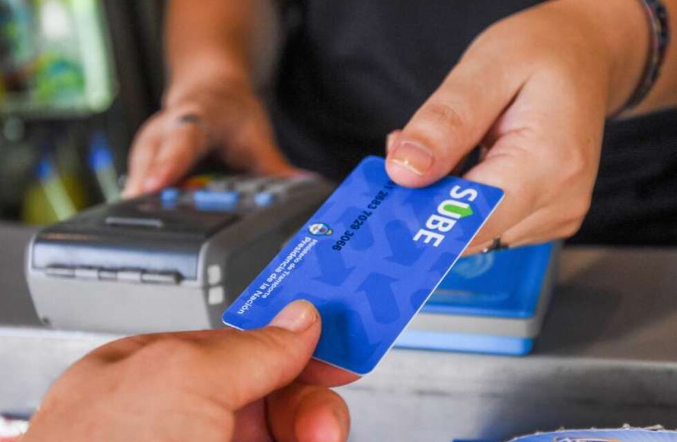 Los trabajadores de salud de Neuquén tendrán viajes gratis a través de la SUBE en los transportes públicos