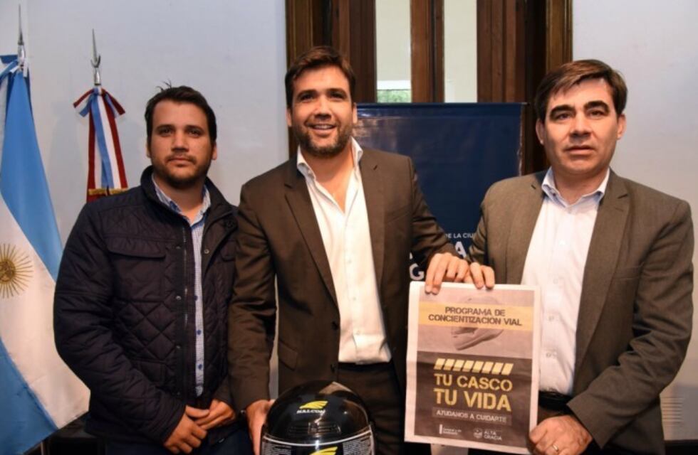 La firma del Pacto Fiscal: Torres negó presiones y criticó duramente a Mestre