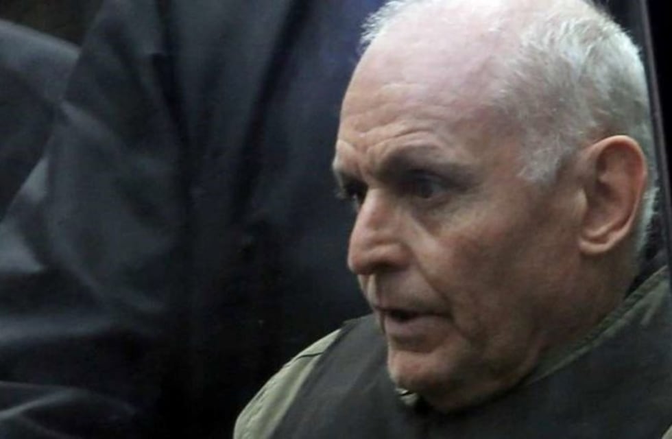 Robledo Puch le envió una carta documento a Luis Ortega