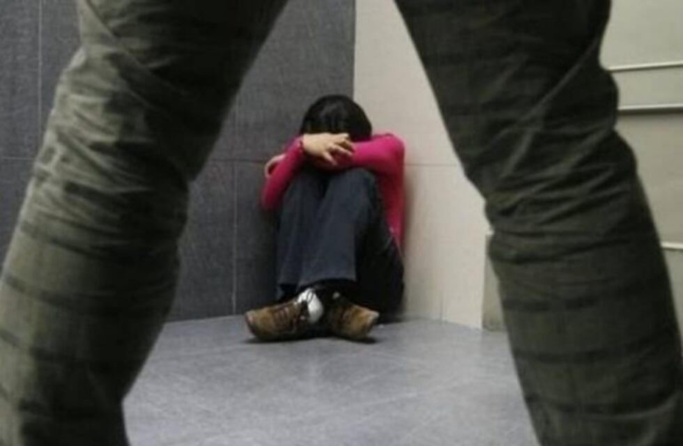 Un albañil está acusado de abusar sexualmente de 5 sobrinitos