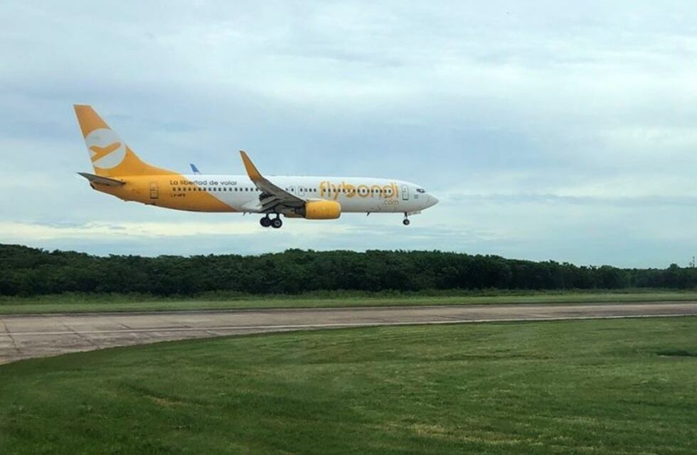 Flybondi abrió la inscripción para cubrir puestos de trabajo en Rosario