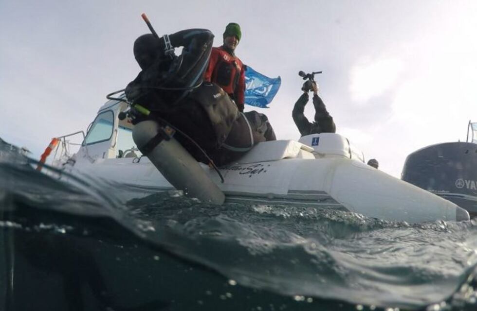Un equipo de TN graba en Camarones un documental sobre el vapor Villarino