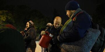 Comida Solidaria, el proyecto que lleva bebida o comida caliente a personas en situación de calle\u002E