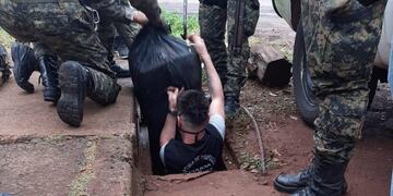 Secuestran 275 kg de marihuana que se encontraban en una alcantarilla en Posadas
