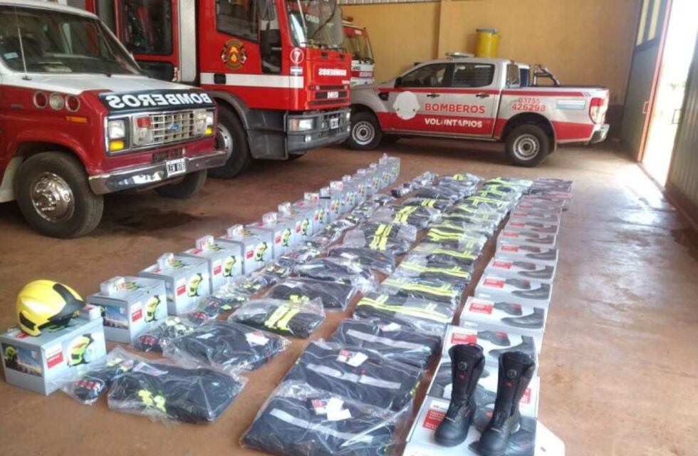 Nueva indumentaria importada para los Bomberos Voluntarios de Oberá