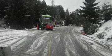 El choque se produjo en la ruta que une Bariloche con Villa La Angostura\u002E