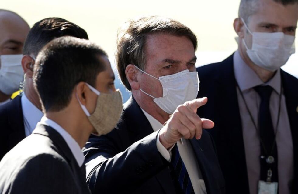 Bolsonaro decretó que gimnasios y peluquerías sigan funcionando pese a la pandemia