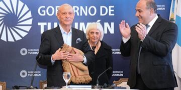 El economista de Estados Unidos, Jeremy Rifkin fue declarado Huésped de Honor según el decreto 2078/1 del Poder Ejecutivo tucumano\u002E