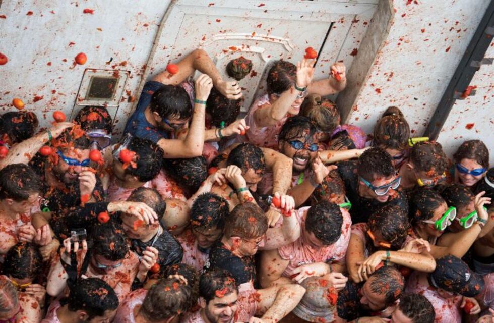 Las impresionantes fotos de la tradicional guerra de tomates de España
