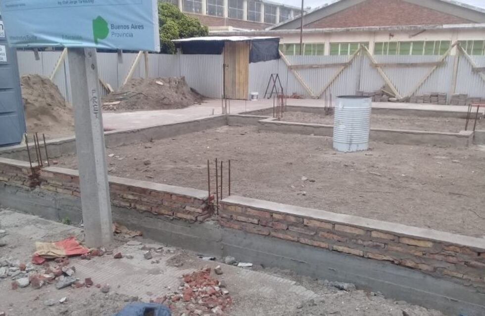 Uset participó del lanzamiento del programa "Escuelas a la Obra"