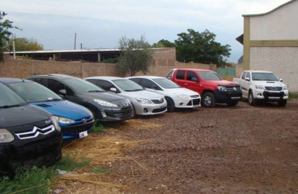 Allanaron una agencia de autos por irregularidades