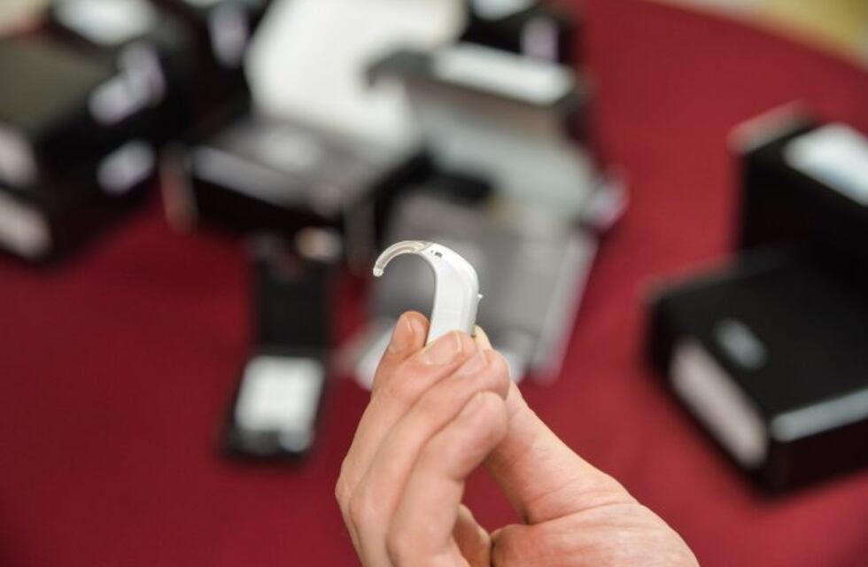 Ladrones le habían robado el equipo de audición de su hijo y lo recuperó