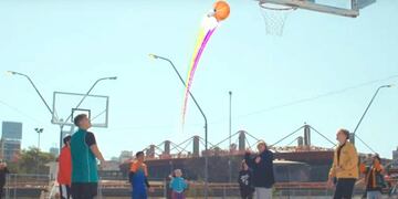 Paulo Londra y el comercial para Serenito en la Terminal de Ómnibus de Córdoba\u002E