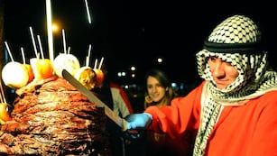 Noches de comida y música con las colectividades