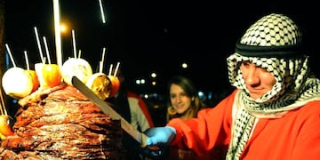 Noches de comida y música con las colectividades
