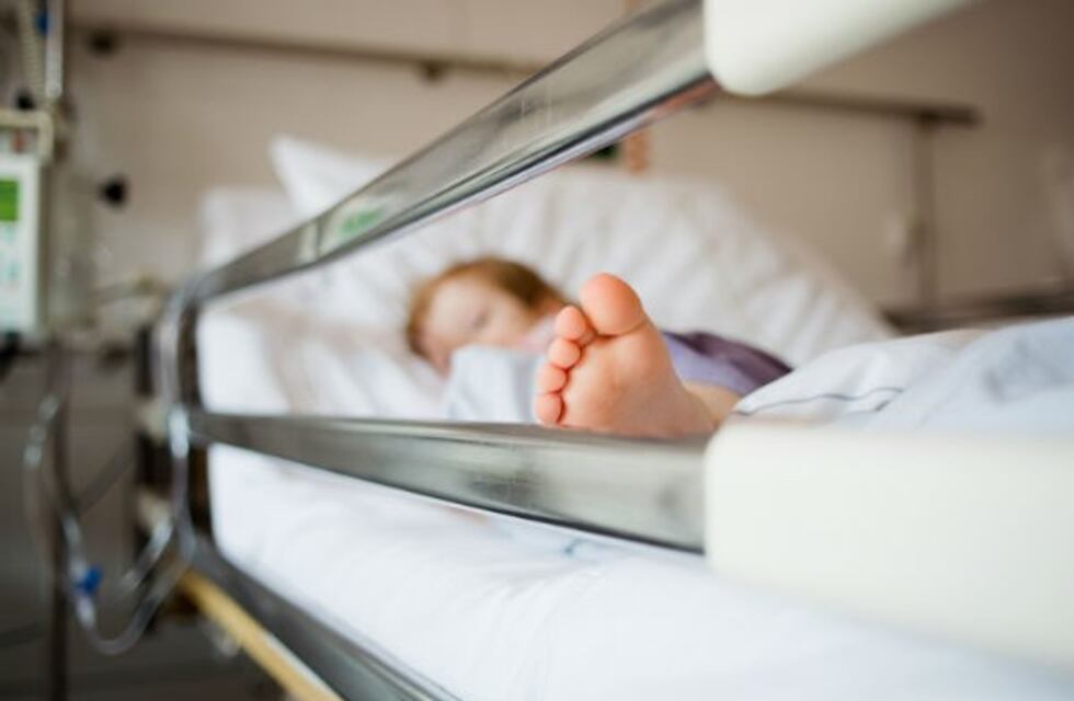 Evoluciona el niño de la comunidad gitana que estaba en terapia intensiva