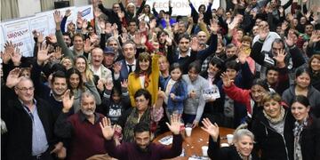 El oficialismo tendrá la misma cantidad de representantes que el PJ\u002E (@meugeniaschmuck)