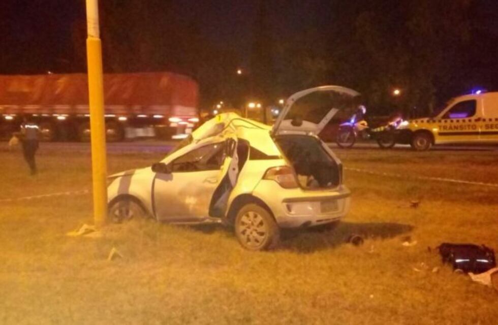 Intentó esquivar a un perro y murió en el Acceso Sur