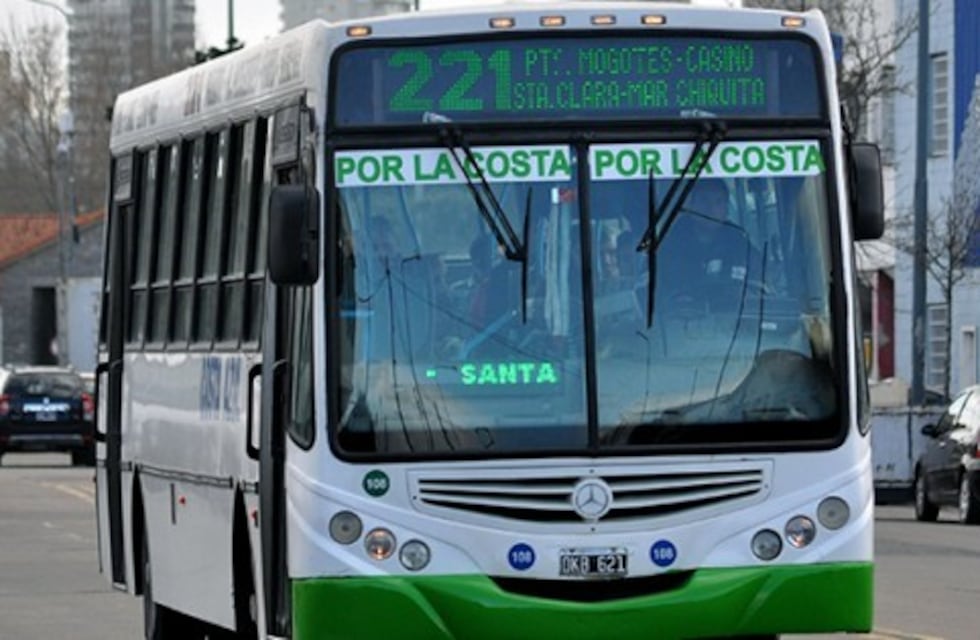 Rigen nuevas tarifas de la línea 221 a partir de este viernes