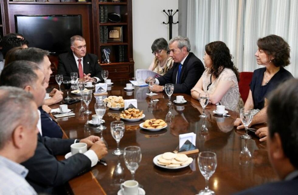 Osvaldo Jaldo se reunió con representantes de FEPUT con el fin de regular los honorarios profesionales