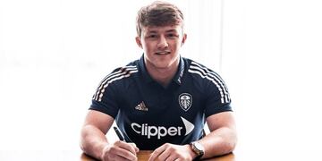 Leeds incorporó a Joe Gelhardt, seguido por Bielsa en el torneo pasado