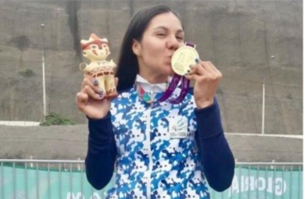 Mariela Delgado llega de Lima con tres medallas, una de oro