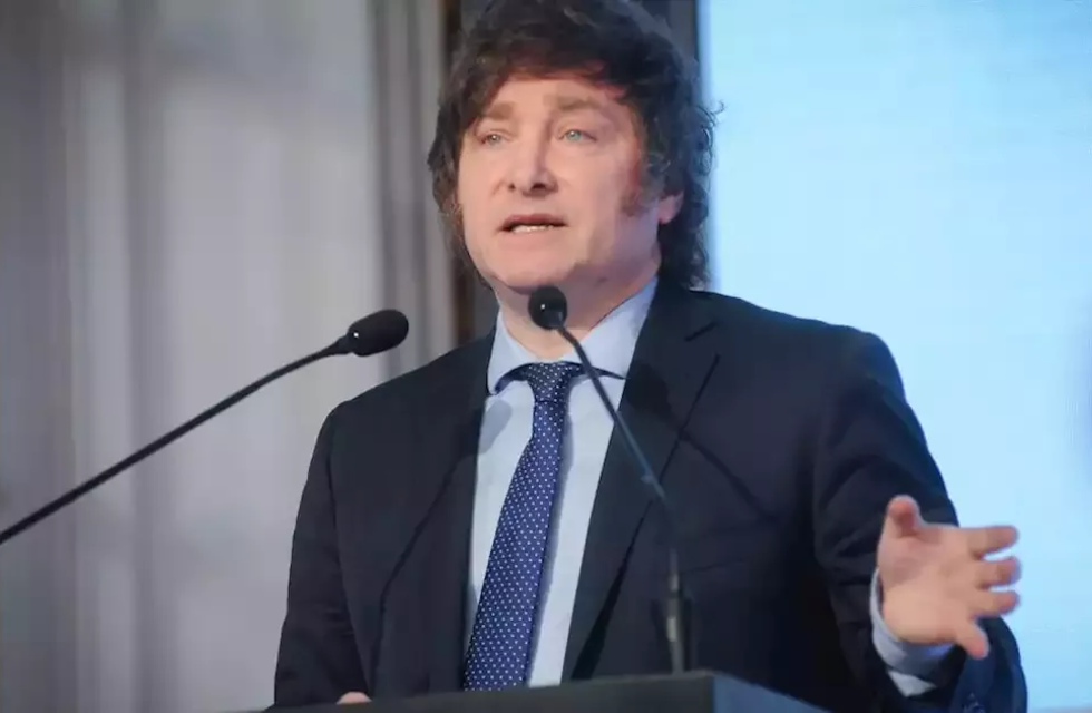 Milei salió al cruce de quienes ponen en duda la dolarización y le puso número a la conversión: $ 730