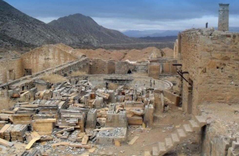 Qué oculta el pueblo fantasma de las Minas de Hualilán